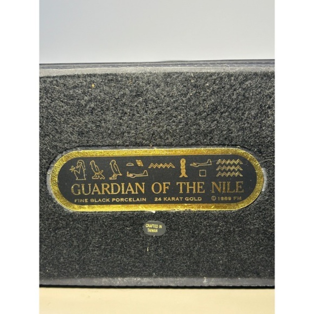 Franklin Mint Guardian of the Nile Bastet Cat Fine Black Porcelain 24K Gold 1989 - Picture 6 of 15